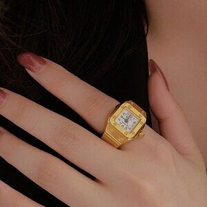 Fashion Quartz Watch Design Gold Color Ring Unisex